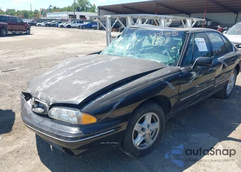 1998 Pontiac Bonneville Se z USA, uszkodzony, nr VIN 1G2HX52K0W4231870